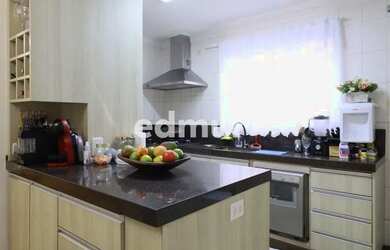 Imagem 11: CASA para EM BREVE com 300m² no bairro Vila Apiaí com 5 quartos e 1...