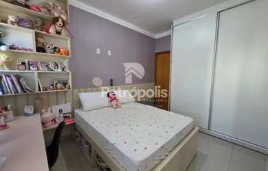 Imagem 15: Sobrado na 110 Sul com 3 suítes sendo 1 com closet com 220 m² a venda...