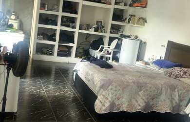 Imagem: A casa em condomínio possui 5 Dormitórios, 2 Banheiros, 5