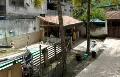 Imagem 12: Casarão com piscina. Piscina, Churrasqueira, VarandaeÁrea de serviço