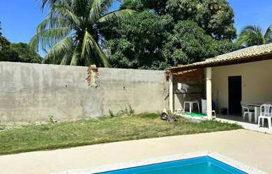 Imagem: A chácara à venda possui e está localizado em Matapoã