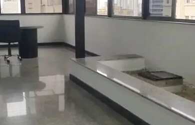 Imagem: O depósito possui 388m² de Área e está localizado em Centro