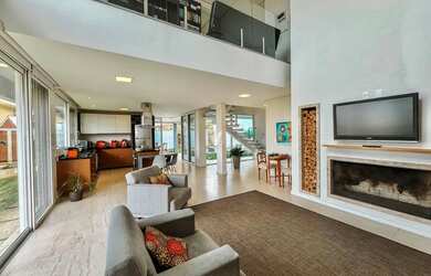 Imagem 3: Casa magnífica no condomínio Real Park com 3 suítes