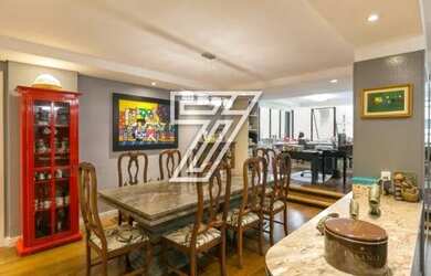 Imagem: O apartamento possui 3 Dormitórios, 5 Banheiros, 2 Vagas na