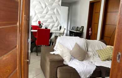 Imagem: A casa possui 3 Dormitórios, 1 Banheiro, 1 Vaga na garagem