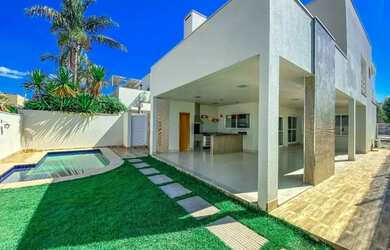 Imagem: A casa em condomínio possui 3 Dormitórios, 4 Banheiros, 4