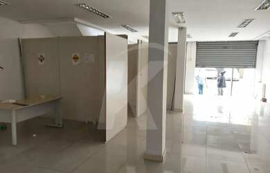 Imagem 12: Salão comercial na Avenida Roland Garros