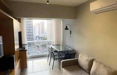 Imagem: O apartamento possui 1 Dormitório, 1 Banheiro, 1 Vaga na garagem