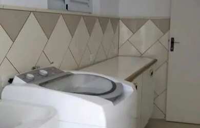 Imagem: A casa em condomínio possui 4 Dormitórios, 5 Banheiros, 5