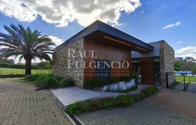 Imagem: A casa em condomínio possui 3 Dormitórios, 4 Banheiros, 4