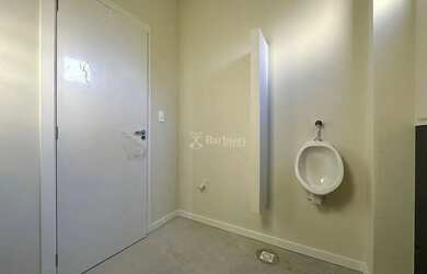 Imagem 9: Sala comercial no Bairro do Salto, com 240 m², estacionamento rotativo...