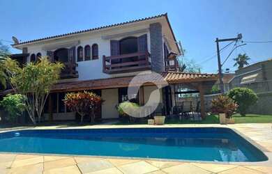 Imagem: A casa à venda possui 5 Dormitórios, 5 Banheiros, 2 Vagas