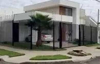 Imagem: A casa possui 3 Dormitórios, 3 Banheiros, 114m² de Área