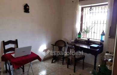 Imagem: A casa possui 2 Dormitórios, 1 Banheiro, 99m² de Área e