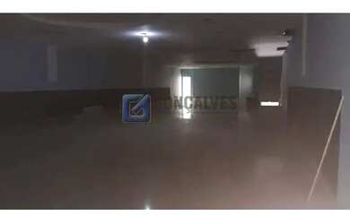 Imagem: O depósito possui 350m² de Área e está localizado em Centro