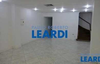 Imagem: O depósito para alugar possui 100m² de Área e está localizado