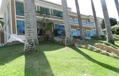 Imagem: A casa em condomínio possui 5 Dormitórios, 5 Banheiros, 5