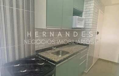 Imagem: O apartamento possui 1 Dormitório, 1 Banheiro, 1 Vaga na garagem