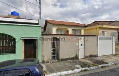 Imagem: O terreno possui 400m² de Área, Churrasqueira, Piscina, Guarda