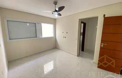 Imagem: A casa em condomínio e possui 4 Dormitórios, Suítes, 4 Banheiros