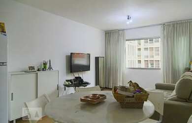 Imagem: O apartamento possui 1 Dormitório, 1 Banheiro, 1 Vaga na garagem