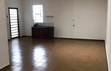 Imagem: A casa possui 2 Dormitórios, 1 Banheiro, 80m² de Área e