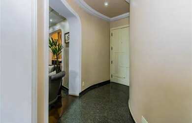 Imagem: O apartamento possui 4 Dormitórios, 4 Banheiros, 4 Vagas na