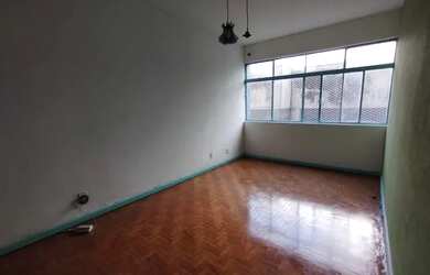 Imagem: O apartamento possui 3 Dormitórios, 2 Banheiros, 90m² de Área