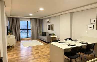 Imagem: O apartamento possui 2 Dormitórios, 2 Banheiros, 1 Vaga na