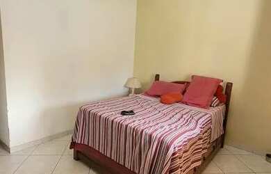 Imagem: A casa à venda possui 2 Dormitórios, 2 Banheiros, 4 Vagas