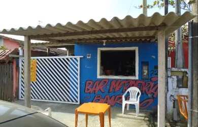 Imagem: A casa possui 2 Dormitórios, 1 Banheiro, 1 Vaga na garagem