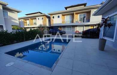 Imagem: A casa em condomínio possui 3 Dormitórios, 4 Banheiros, 2