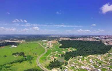 Imagem: A casa em condomínio possui 2 Dormitórios, 2 Banheiros, 2