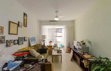 Imagem: O apartamento possui 2 Dormitórios, 2 Banheiros, 2 Vagas na