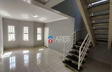 Imagem: A casa possui 3 Dormitórios, 3 Banheiros, 3 Vagas na garagem