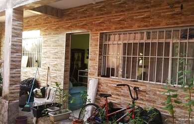 Imagem 3: Casa no conjunto barigui. 29m² de Área, 4 Vagas na garageme3 Dormitórios