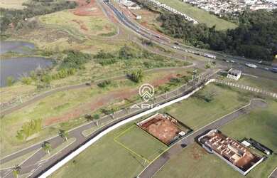 Imagem: O terreno possui 795m² de Área e está localizado em Jardim