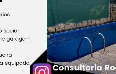 Imagem: A casa possui 2 Dormitórios, 4 Vagas na garagem e está localizado