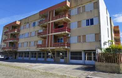 Imagem: O apartamento possui 4 Dormitórios, 3 Banheiros, 2 Vagas na