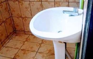 Imagem 9: Casas em Terreno com 654 metros a Venda R$ 1.000,000,00 IPTU R$ 650,00 reais Mensal Local