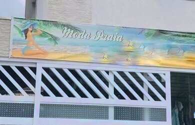 Imagem: A casa possui 2 Dormitórios, 3 Banheiros, 2 Vagas na garagem