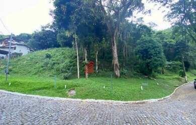 Imagem: O terreno possui 680m² de Área e está localizado em Engenho