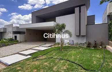 Imagem 4: Casa térrea elegante com 3 suítes, piscina e varanda gourmet em condomínio