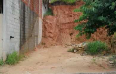 Imagem: O terreno possui 150m² de Área e está localizado em Parque