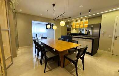 Imagem: O apartamento possui 2 Dormitórios, 2 Banheiros, 2 Vagas na