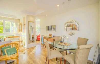 Imagem 10: Imóvel para venda possui 130 metros quadrados com 2 quartos em Petrópolis...