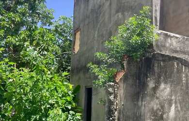 Imagem: O depósito possui 2 Vagas na garagem, 300m² de Área e está