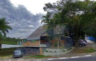 Imagem: O depósito possui 5 Vagas na garagem e 507m² de Área e está