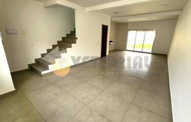 Imagem 6: Sobrado 3 Dormitórios sendo 2 Suítes em São Sebastião SP