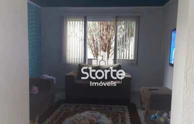 Imagem: A casa possui 3 Dormitórios, 2 Banheiros, 100m² de Área e